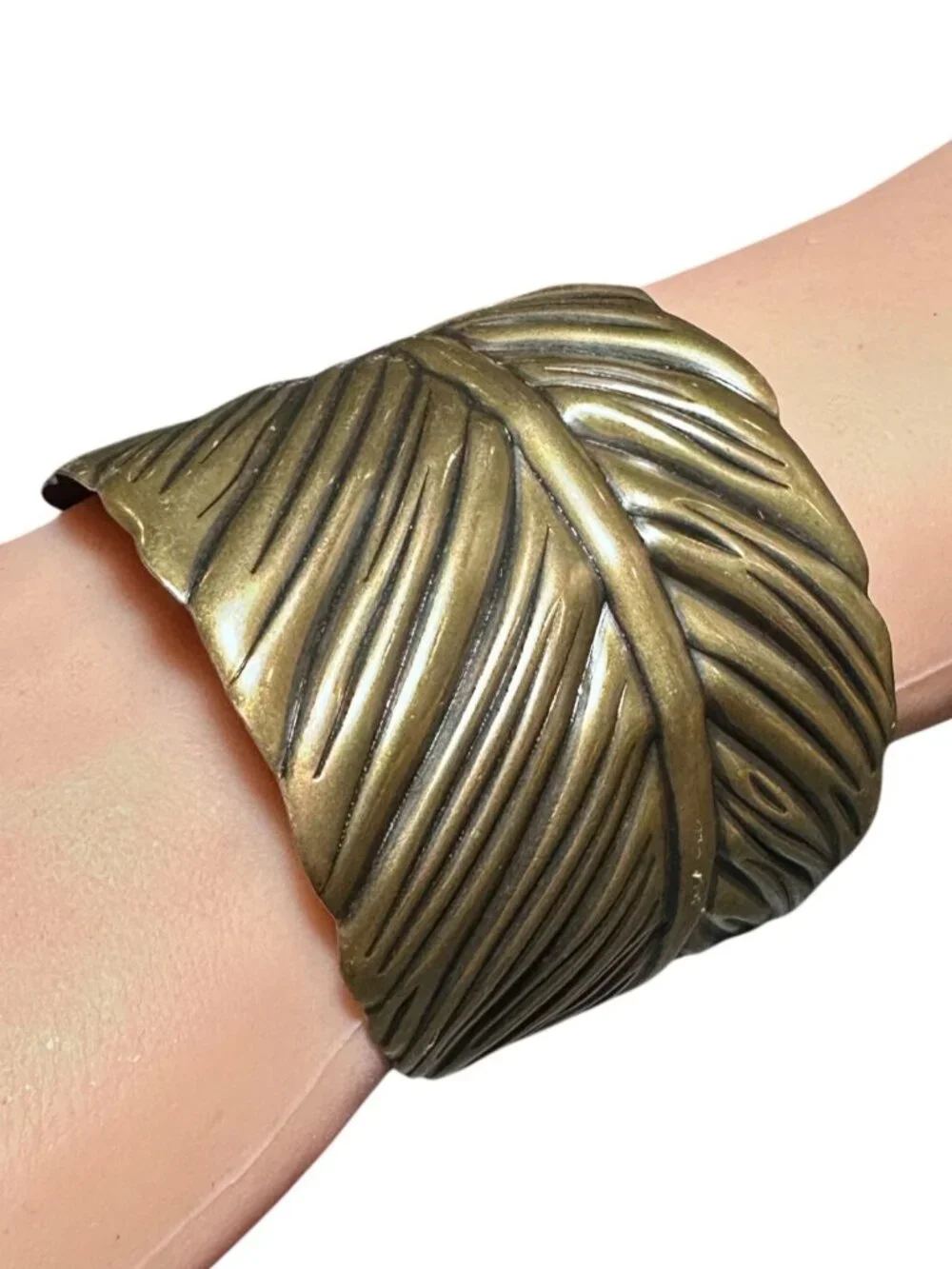 N/A elegant cuff